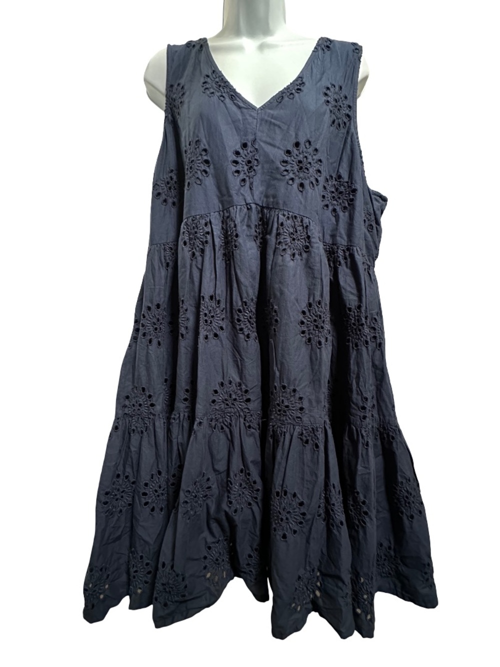 Sonoma Sleeveless Eyelet Tiered Midi Dress in Navy Blue - Picture 3 of 7